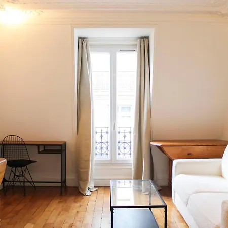 Apartmán Charming T3 Near The Promenade Pereire